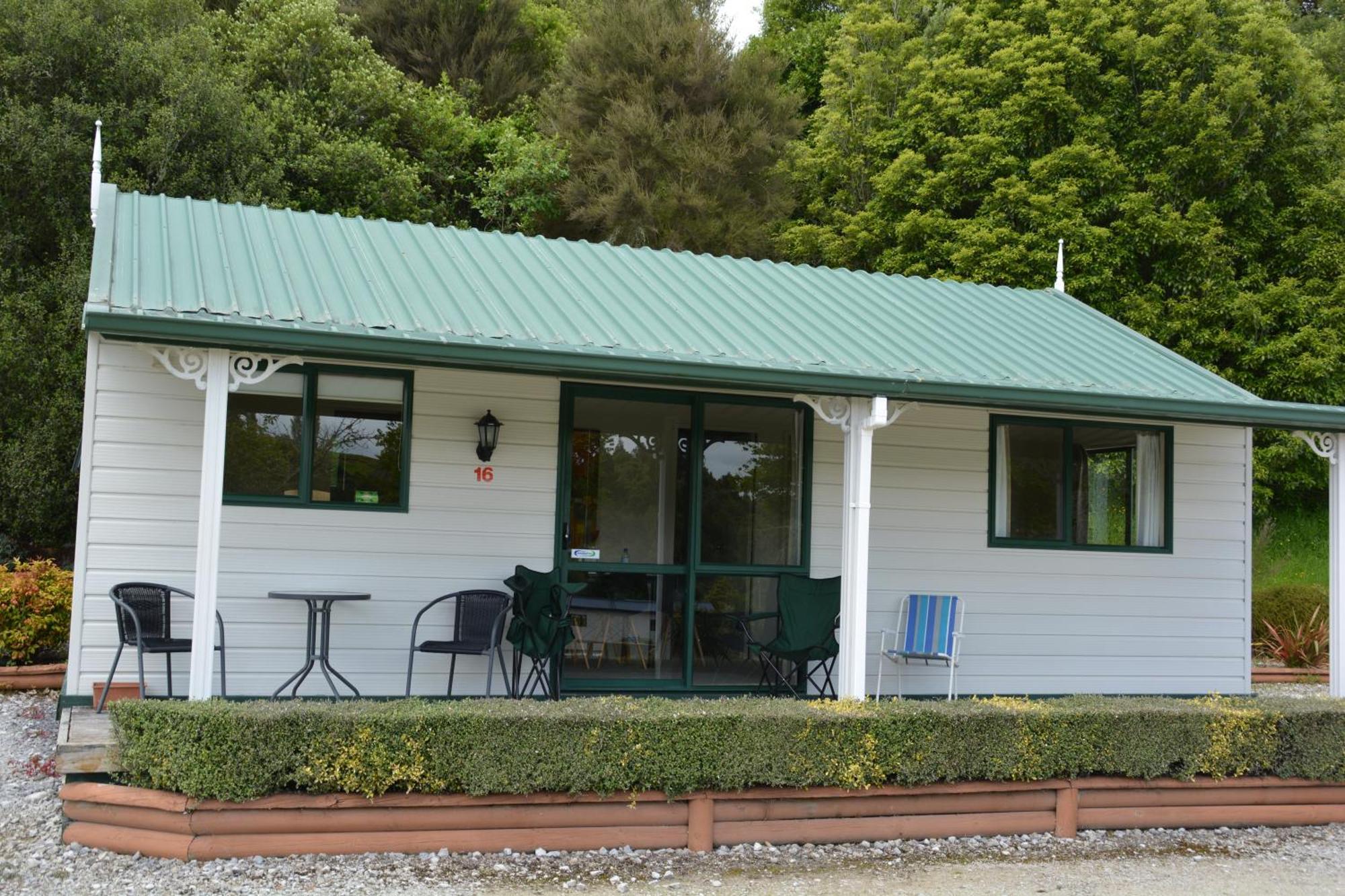 Waitomo Top 10 Holiday Park Ваітомо-Кейвс Номер фото