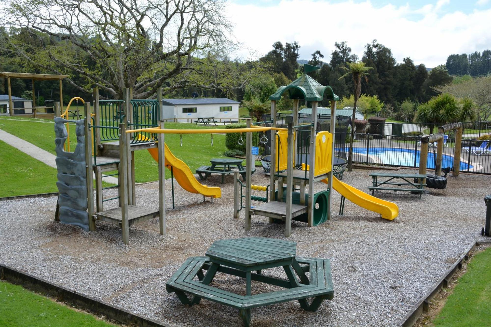 Waitomo Top 10 Holiday Park Ваітомо-Кейвс Екстер'єр фото
