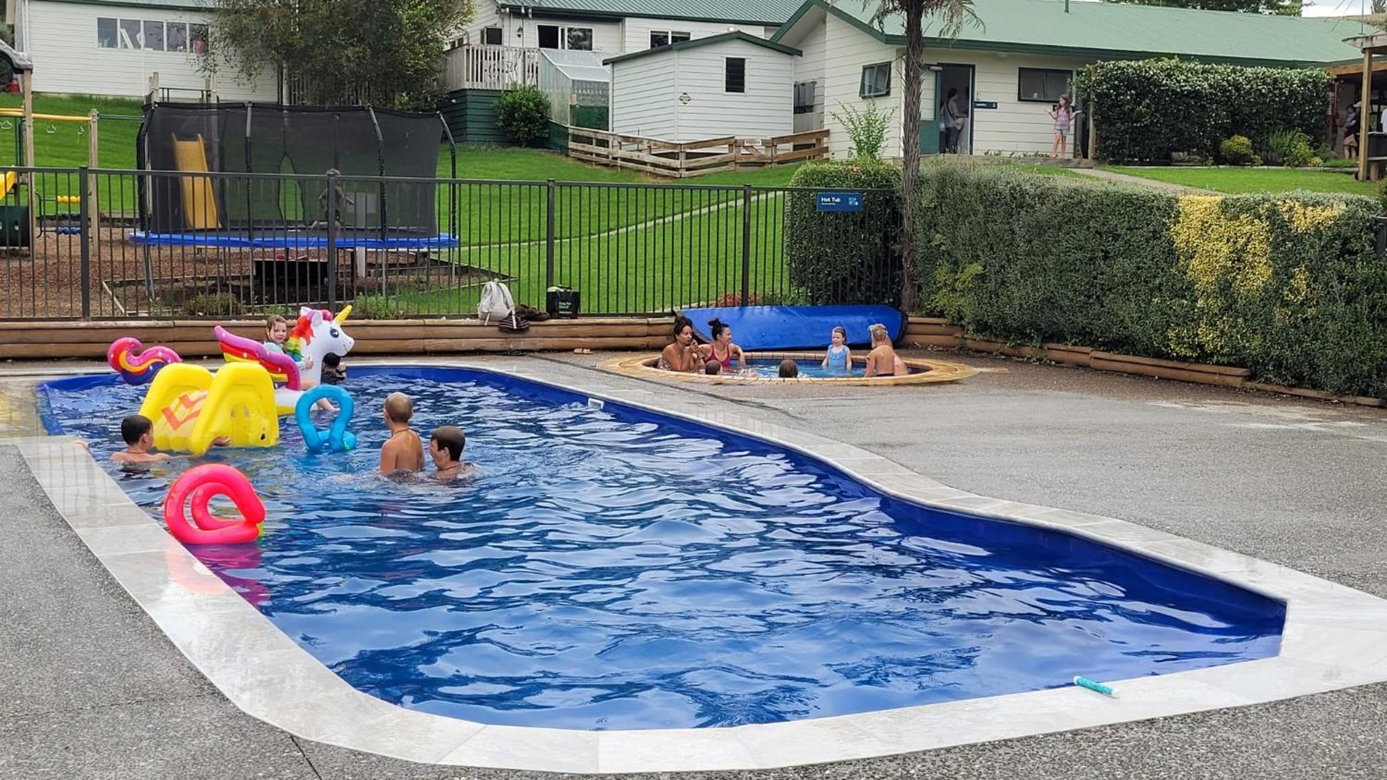 Waitomo Top 10 Holiday Park Ваітомо-Кейвс Екстер'єр фото