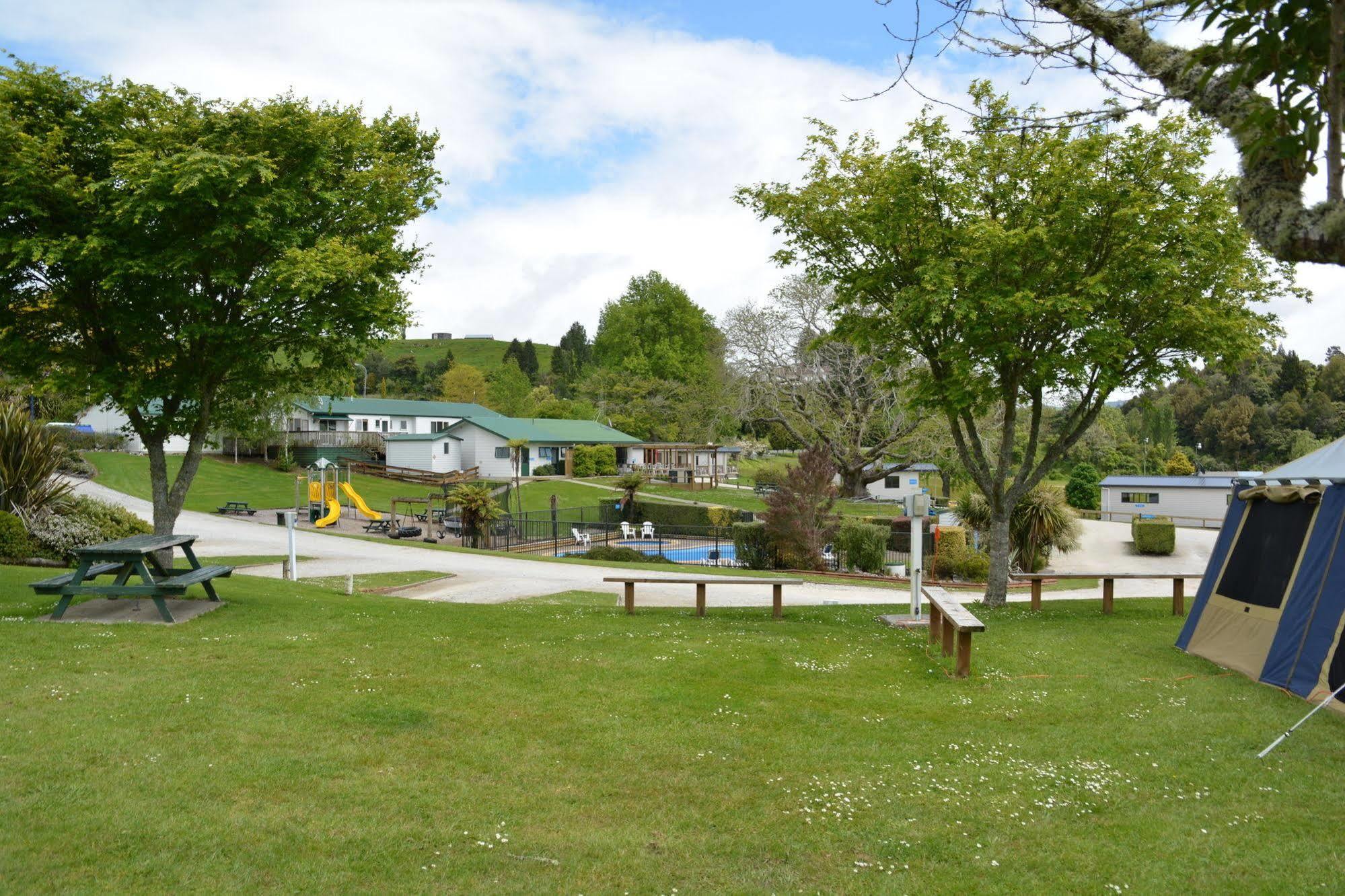 Waitomo Top 10 Holiday Park Ваітомо-Кейвс Екстер'єр фото